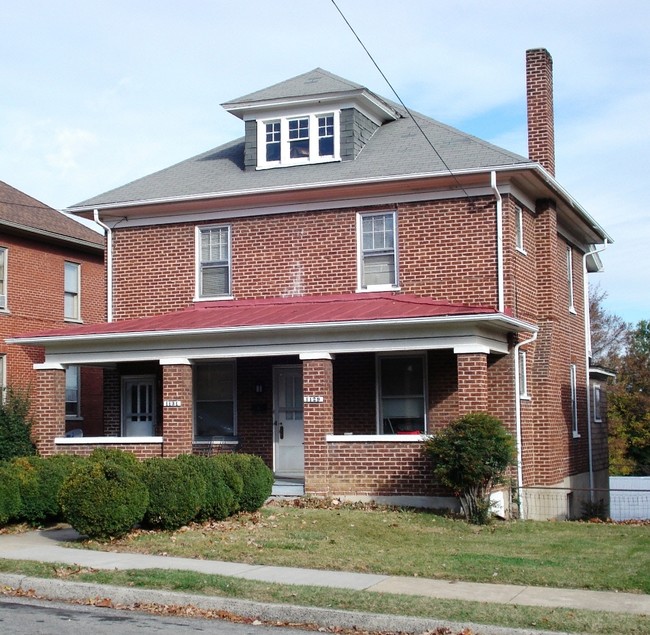 1131 Wasena Ave SW in Roanoke, VA - Building Photo - Building Photo