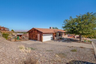 2708 Sierra Vista Dr in Grand Junction, CO - Building Photo - Building Photo