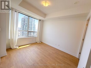 30-2430 Elm Dr W in Mississauga, ON - Building Photo - Building Photo