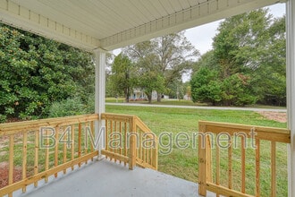 4070 Stone Station Rd in Roebuck, SC - Building Photo - Building Photo