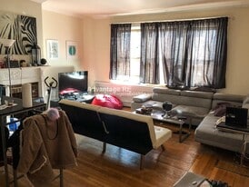 1657 Commonwealth Ave, Unit 4 in Boston, MA - Building Photo