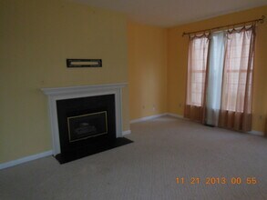 11151 Yellow Leaf Way in Germantown, MD - Building Photo - Building Photo
