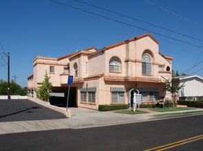 4818 Cypress St in La Mesa, CA - Building Photo - Building Photo