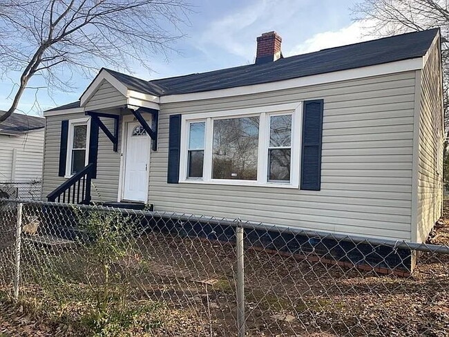 property at 10 White Horse Rd Ext