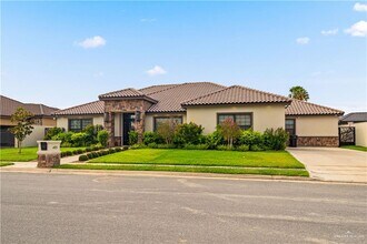 24 Cornell Ave in McAllen, TX - Building Photo - Building Photo