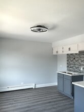 82 Luella Ave in Calumet City, IL - Building Photo - Building Photo