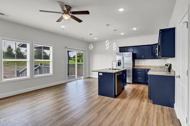 130 W Bruce St in Sevierville, TN - Building Photo - Building Photo