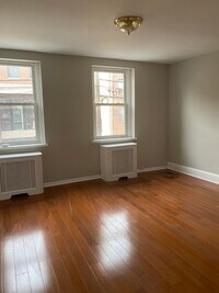 742 Carpenter St, Unit 3rd Floor photo'