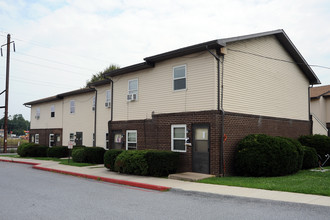 Genesis Court in Middletown, PA - Building Photo - Building Photo