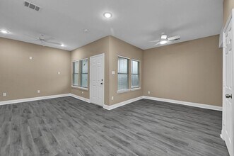 2322 Delafield St in Houston, TX - Building Photo - Building Photo