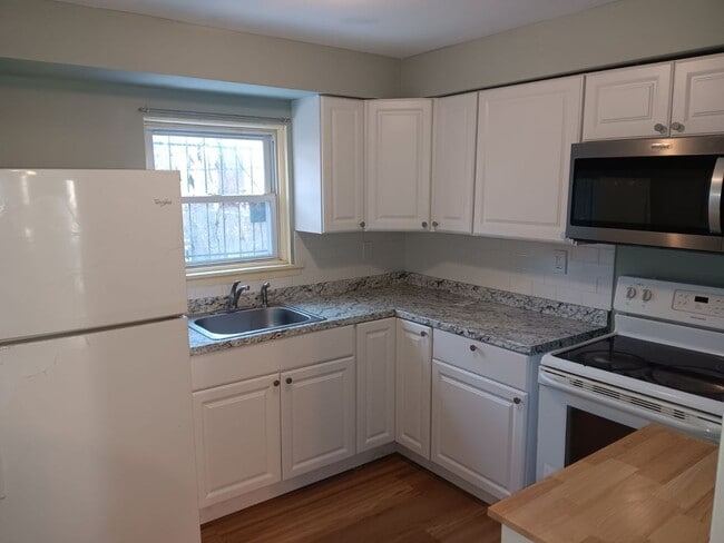 property at 1918 Bonitz St