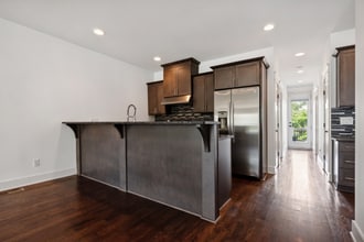 1813 5th Ave N in Nashville, TN - Building Photo - Building Photo