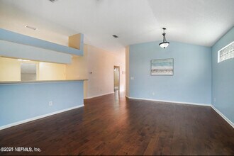 1134 Homard Blvd E in Jacksonville, FL - Building Photo - Building Photo