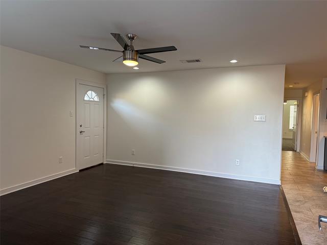 511 Wood Dr in Gunter, TX - Building Photo - Building Photo