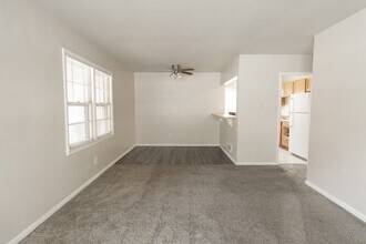 1803 Sunrise Dr in Columbia, MO - Building Photo - Building Photo