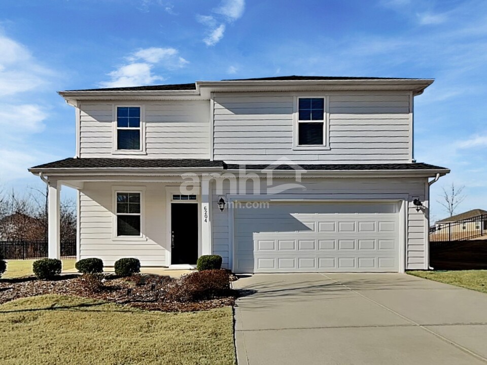 6204 Rosemore Ln in Gastonia, NC - Foto de edificio