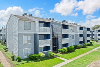 El Sol Del Rio in Houston, TX - Foto de edificio - Building Photo