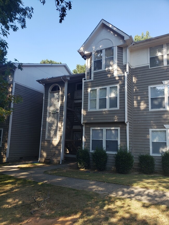 property at 6756 Willowbrook Dr