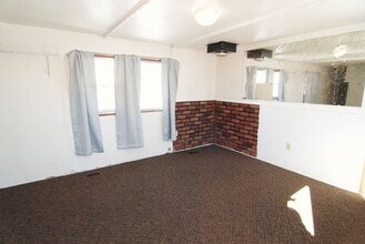 290 Gladstone St in Idaho Falls, ID - Building Photo - Building Photo