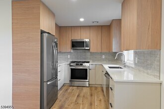 42 Church St in South Orange, NJ - Building Photo - Building Photo