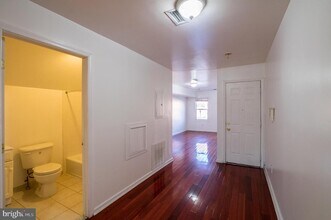 1222 South St-Unit -UNIT 2 in Philadelphia, PA - Building Photo - Building Photo