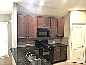 2819 Lockeridge Bend Dr in Spring, TX - Building Photo - Building Photo