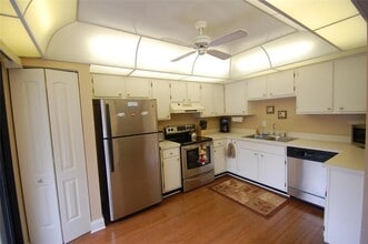 1637 Brookhouse Ct, Unit BR243 in Sarasota, FL - Building Photo - Building Photo