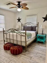 1911 Tabor St in Houston, TX - Building Photo - Building Photo