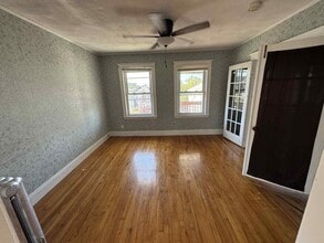 53 Fairfax St, Unit 2 in Somerville, MA - Building Photo - Building Photo