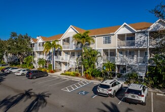 Central Park II in Sarasota, FL - Foto de edificio - Building Photo