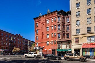 85 W 104th St in New York, NY - Building Photo - Building Photo