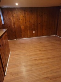 511 Queensgate Rd photo'