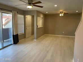 1645 W Baseline Rd in Mesa, AZ - Building Photo - Building Photo