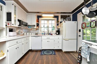 85 Presidents Rd in Bourne, MA - Building Photo - Building Photo