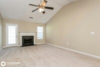 5742 Village Loop in Fairburn, GA - Foto de edificio - Building Photo