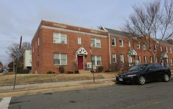 1400 Staples St Ne in Washington, DC - Building Photo - Building Photo