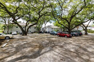 5221 Bayshore Blvd in Tampa, FL - Building Photo - Building Photo