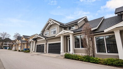 22057-22049 49 Ave in Langley, BC - Building Photo - Building Photo