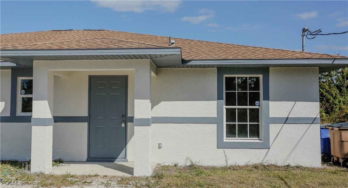 4612 25th St SW in Lehigh Acres, FL - Building Photo
