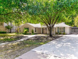 3727 W Biddison St in Fort Worth, TX - Building Photo