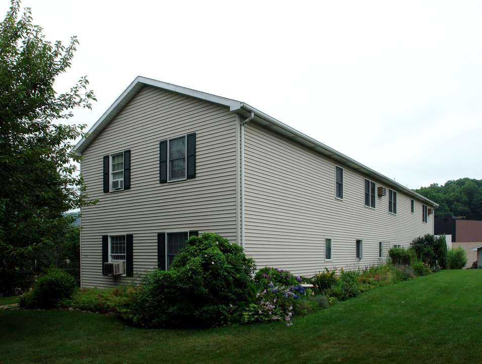 380 Broad St in Emmaus, PA - Building Photo