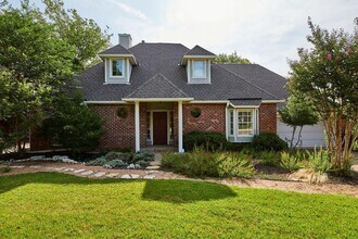10905 Galleria Cove in Austin, TX - Building Photo - Building Photo