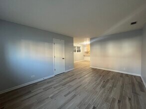 449 W 37th St in Chicago, IL - Building Photo - Building Photo