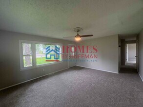 3875 Clover Dr in Newburgh, IN - Building Photo - Building Photo