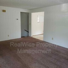 306 Catalina Dr in Ashland, OR - Building Photo - Building Photo