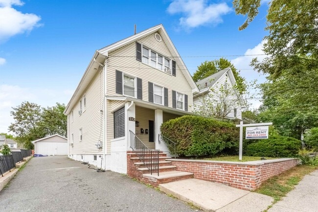 10 Morton St in Morristown, NJ - Building Photo - Building Photo