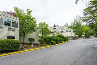 Gull-Val Condos in Redmond, WA - Building Photo - Building Photo