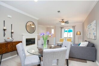 2702 Escala Cir in San Diego, CA - Building Photo - Building Photo