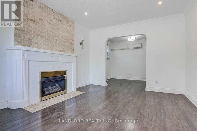 79 O'Connor Dr in Toronto, ON - Building Photo - Building Photo