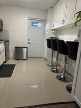 6104 Cresthaven Ct in Hollywood, FL - Building Photo - Building Photo